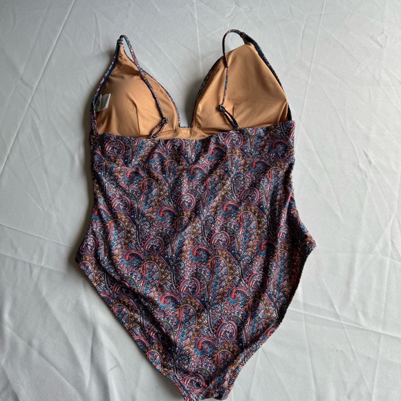 NWOT J.Crew Plunge V-neck one-piece in Liberty® Tropical Prince paisley - Picture 4 of 5